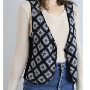 Talbots 100% Merino Boho Wool Black Gray Crochet Sweater Vest, Size XL